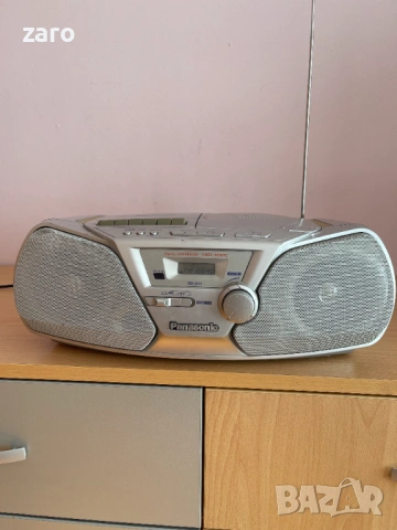Радиокасетофон с CD Panasonic, снимка 3 - Радиокасетофони, транзистори - 53855083