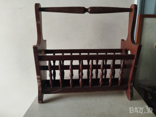 Стара поставка за вестници,списания, снимка 3 - Други ценни предмети - 42185478