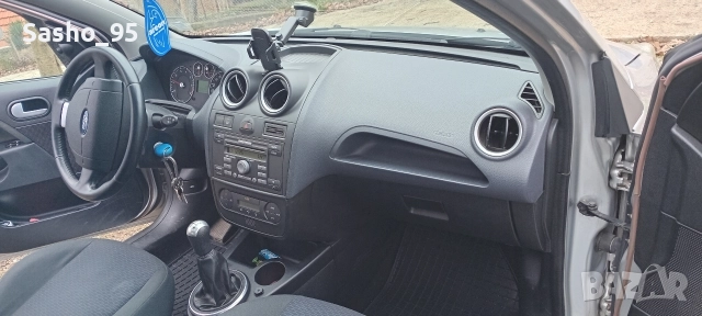 Фиеста 1.6,100кс 2007г, снимка 17 - Автомобили и джипове - 52868529