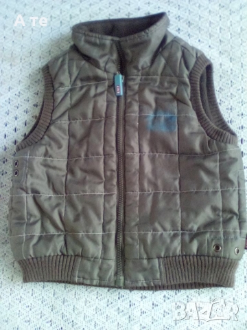 Детски елечета , снимка 2 - Детски якета и елеци - 36054075