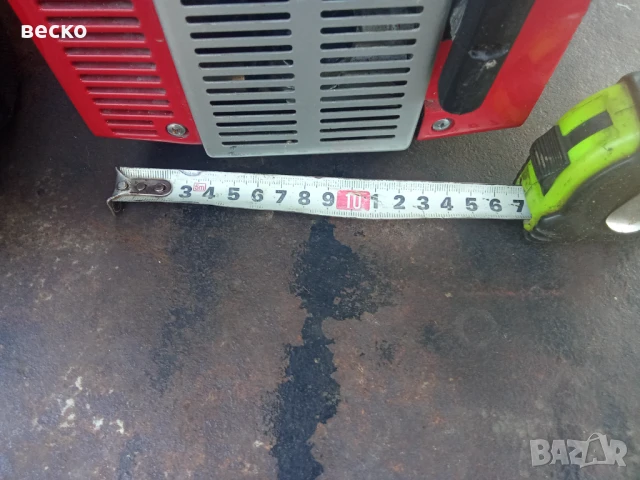 Малък портативен генератор honda, снимка 12 - Стяги - 51225997