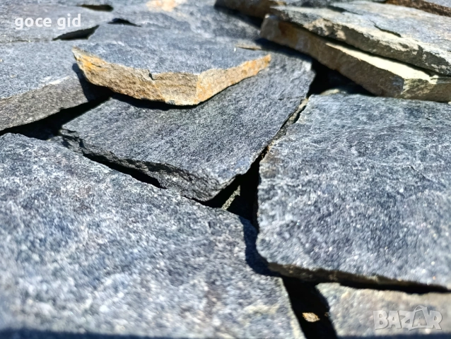 Естествен зелен гнайс – плочи за двор и фасада, антислип релеф