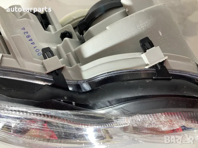 Нов десен фар за Мерцедес С-Класа W203, S203 / MERCEDES-BENZ C-Class (W203, S203) 2000 - 2007 г. , снимка 3 - Части - 48496411