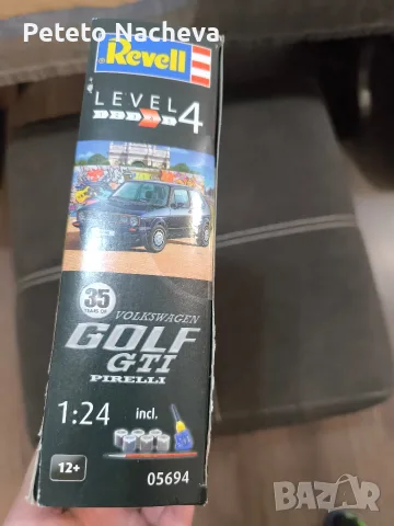 Volkswagen Golf GTI Revell 1/24, снимка 4 - Колекции - 56040493