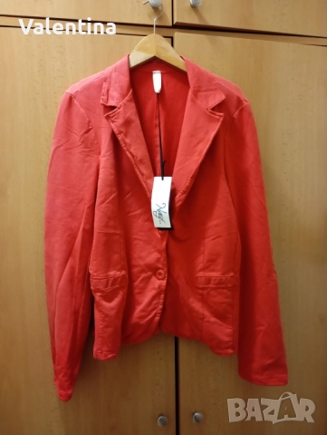 Дамско сако L размер 