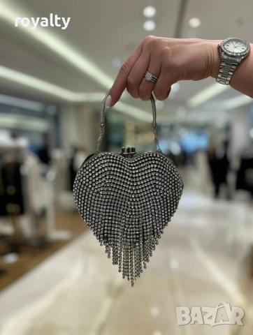 Дамска чанта - черна със сребристи камъчета, снимка 4 - Чанти - 53281812
