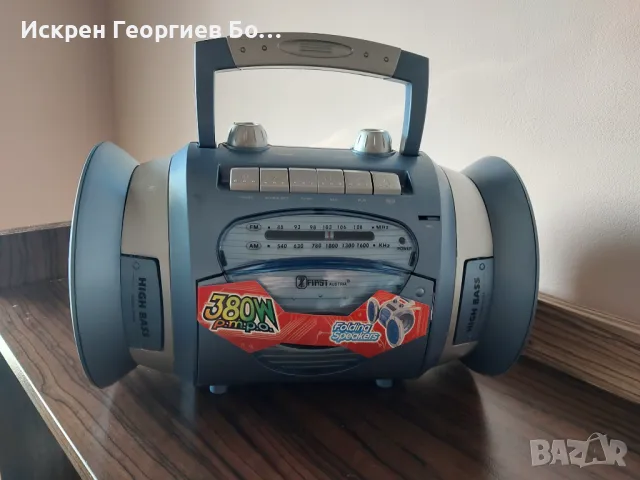 Касетофон Фирст, снимка 2 - Радиокасетофони, транзистори - 47997986