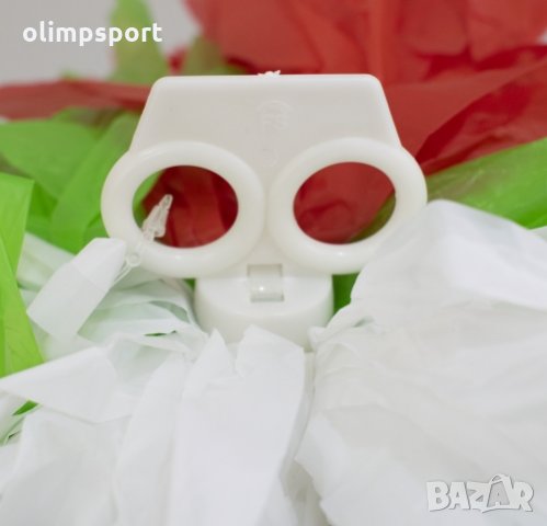 Трицветен помпон с тегло 100 г. Много обемен и ефектен помпон с бели, зелени и червени ресни, снимка 2 - Други - 35775346