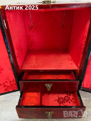 Винтидж китайска кутия за бижута от червено лакирано дърво с резба, снимка 11 - Антикварни и старинни предмети - 52063984