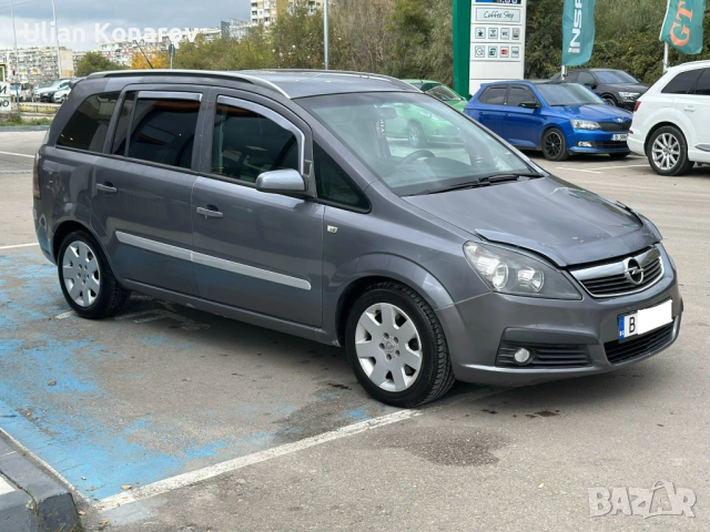 Opel Zafira ТОП* 1, 9cdti * напълно обслужена* 7 места * БАРТЕ, снимка 2 - Автомобили и джипове - 53810099