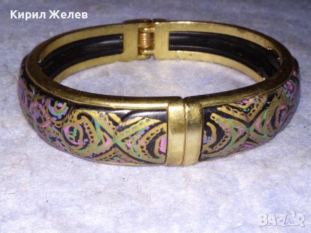 ПРЕКРАСНА ВИНТИДЖ СТИЛ АРТ ГРИВНА БЛАГОРОДНА СТОМАНА ЗЛАТИСТА РЪЧНО ИЗРИСУВАНА 38322, снимка 4 - Гривни - 41096228