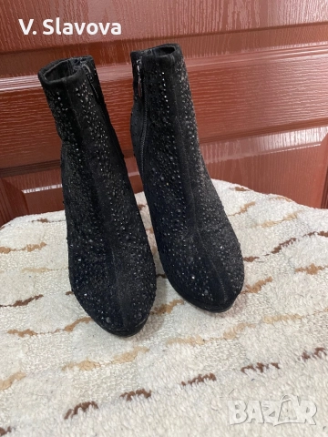Боти с ток, снимка 2 - Дамски боти - 52442353