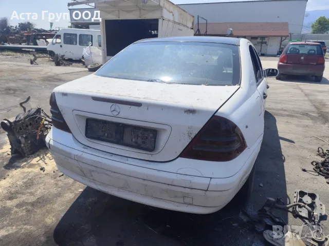 Mercedes-Benz C 220 W203 - 2.2CDI - 116к.с - 2001г. на части, снимка 2 - Автомобили и джипове - 56092545