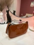Малка дамска чанта на марката Stadivarius, снимка 2