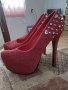 Високи обувки , снимка 1 - Дамски обувки на ток - 39474225