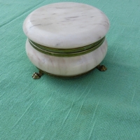 Стара кръгла мраморна кутия, снимка 1 - Декорация за дома - 36106000