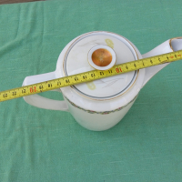 Стар порцеланов чайник, снимка 8 - Аксесоари за кухня - 36242717