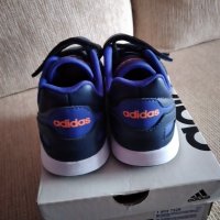 Маратонки Adidas номер 33, снимка 4 - Детски маратонки - 44258789