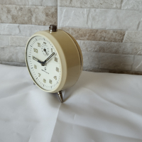 Стар часовник / будилник - MERA-POLTIK - Made in Poland - 1970г., снимка 3 - Антикварни и старинни предмети - 36306020