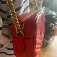 Дамска чанта Gucci (Marmont MATELASSÉ small Shoulder bag, снимка 4 - Чанти - 41450363