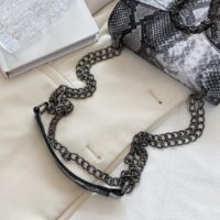 Малка чанта Snake Black, снимка 2 - Чанти - 41477220