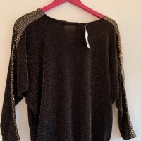 Нова блуза с етикет, снимка 1 - Блузи с дълъг ръкав и пуловери - 39840503