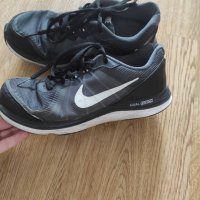 Оригинални Маратонки Nike , снимка 1 - Маратонки - 42229353