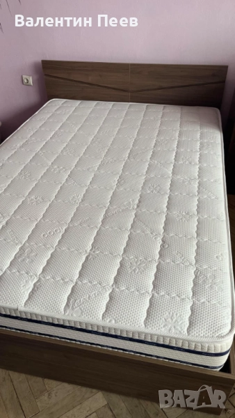 Спалня с матрак, снимка 1