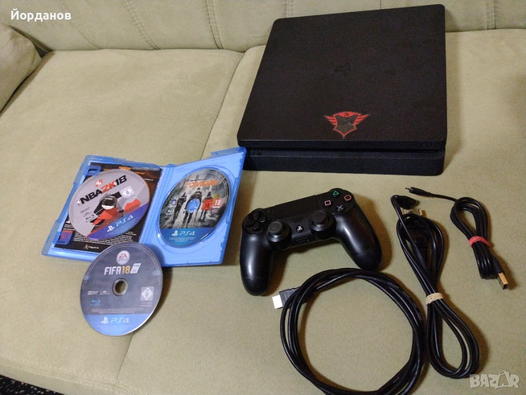 Playstation 4 SuperSlim 500gb. пълен комплект + игри, снимка 1