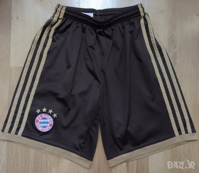 Bayern Munchen / ADIDAS / детски футболни шорти на Байерн Мюнхен за ръст 152см., снимка 1