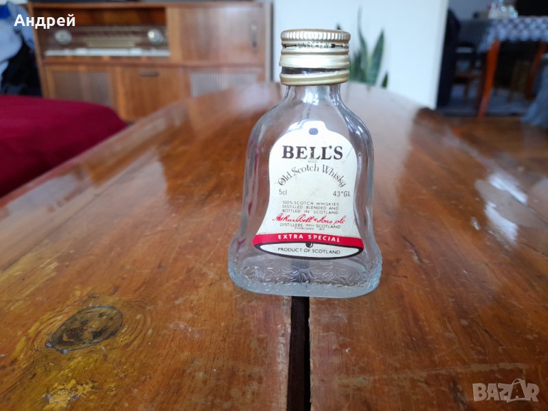Стара бутилка от Bells, снимка 1