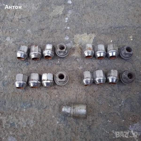 Гайки със секретни болтове за Тойота Ярис, снимка 1