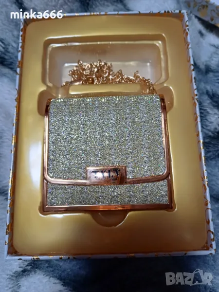 Три луксозни червила в луксозна чантичка., снимка 1