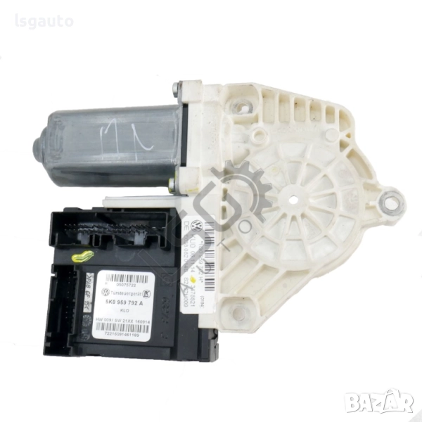 Моторче преден ляв ел.стъклоповдигач Volkswagen Scirocco III 2008-2017 ID: 153825, снимка 1