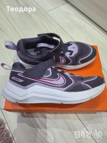 Nike за момиче, снимка 3 - Детски маратонки - 53687434