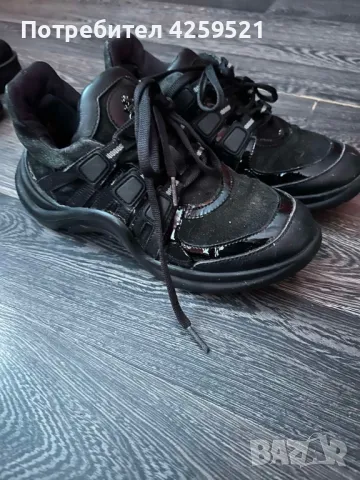 Дамски маратонки на Дарис