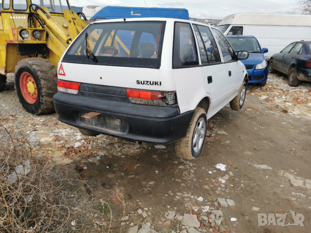 Suzuki Swift III Hatchback 1.0 i (5 dr) (53 Hp) НА ЧАСТИ, снимка 3 - Автомобили и джипове - 36233017