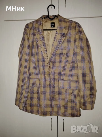 Дамско сако, снимка 2 - Сака - 50565052