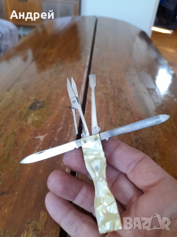 Стар Дамски джобен нож,инструменти за нокти, снимка 5 - Други ценни предмети - 51911824