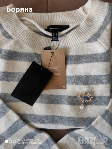 Vero Moda нов с етикет пуловер с брошка, снимка 2 - Блузи с дълъг ръкав и пуловери - 53287837