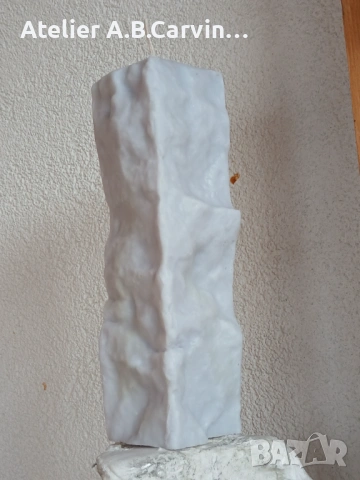 Ръчно изработена свещ с уникална скална текстура и златни детайли. Модерен акцент за вашия дом, снимка 6 - Декорация за дома - 53538384