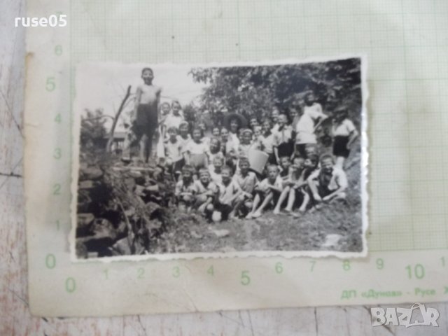 Снимка стара на група деца