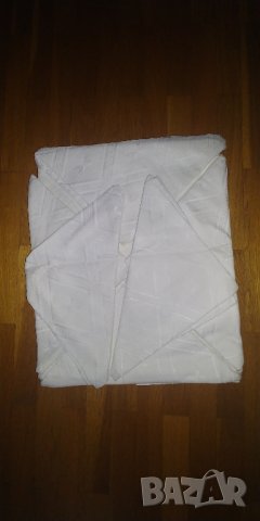 Нов комплект покривка и 6 салфетки, снимка 2 - Покривки за маси - 41412977