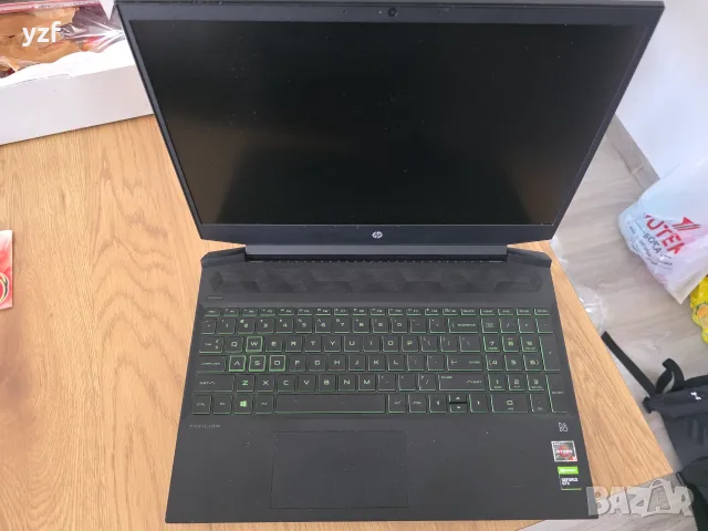 Геймърски лаптоп hp pavilion 15,6 инча, снимка 3 - Лаптопи за игри - 55851652
