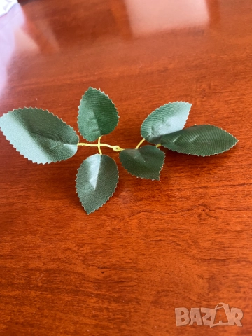 Украса за маса от изкуствени рози, снимка 8 - Други - 52572323