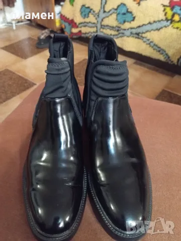 Продавам дамски боти Зара