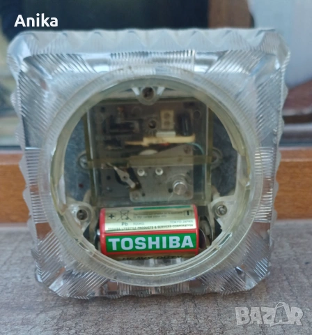 Руски ретро часовник Маяк, снимка 4 - Антикварни и старинни предмети - 53776331