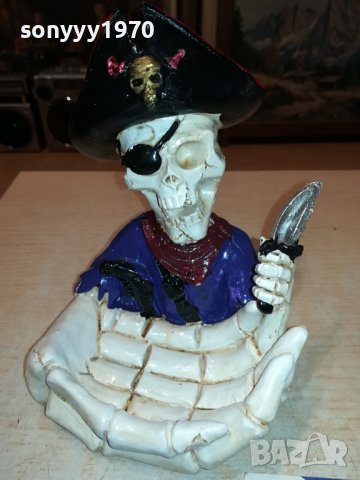 Декоративен пепелник във формата на скелет пират 1308231050, снимка 4 - Колекции - 41840558