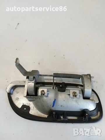 Предна лява външна дръжка сребриста за Volvo S60 D5 (2007), снимка 2 - Части - 53774916