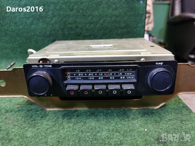 Стари авторадио апарати, радио за кола, снимка 3 - Аксесоари и консумативи - 39747746